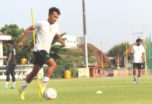 Uston Nawawi : Kita Berusaha Ambil Poin di Sleman