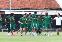 Paul Munster Pimpin Latihan Perdana