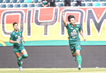 Kalahkan PSS Sleman, Persebaya Naik Peringkat