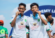 Dari SMA Negeri 10 Surabaya Untuk Persebaya