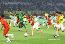 8 Pemain Muda Naik ke Tim Utama, Inilah Skuad Persebaya 2025/2026