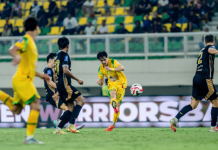 Dejan Tumbas Kartu Merah, Persebaya Tahan Imbang Dewa United