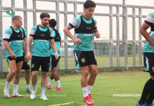 Edu Perez Tentang Laga Persebaya vs Arema FC: Ini Derby!