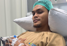 Rian Menjalani Operasi Lutut