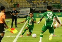 Drama Menit Akhir di GBT: Yuran dan Mabella Menangkan Persebaya dalam Derby Suramadu